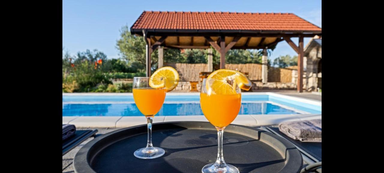 Olive Tree House With Jacuzzi, Wifi And 40m2 Pool *