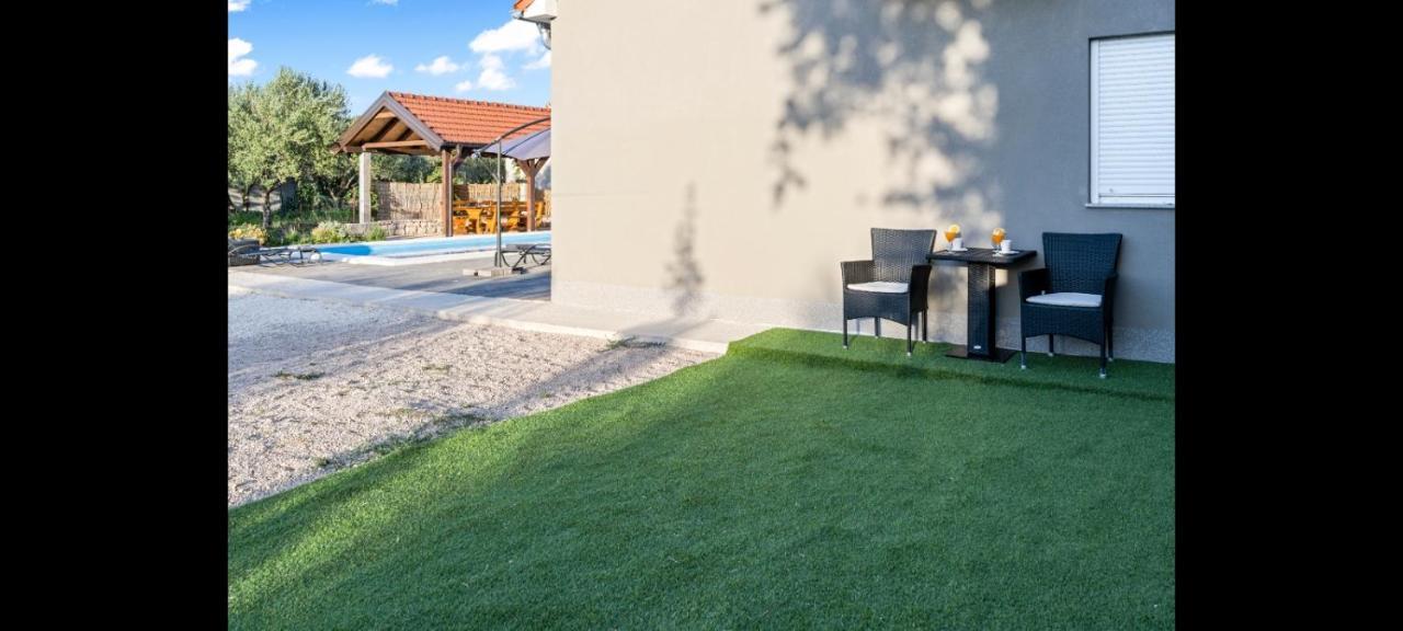 Olive Tree House With Jacuzzi, Wifi And 40m2 Pool Villa