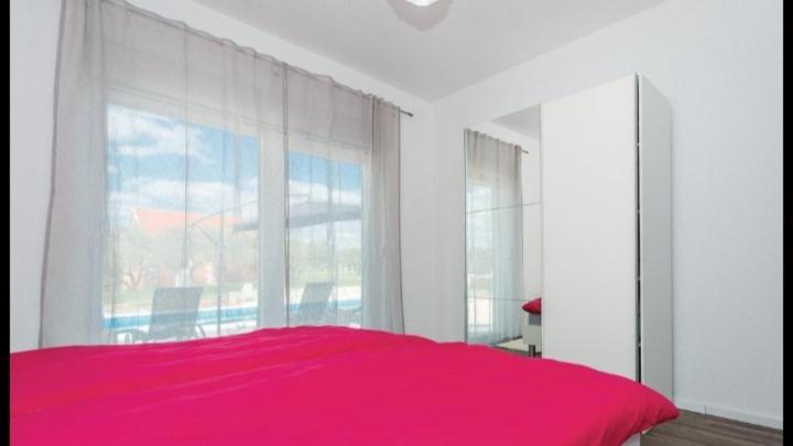 Olive Tree House With Jacuzzi, Wifi And 40m2 Pool Villa *
