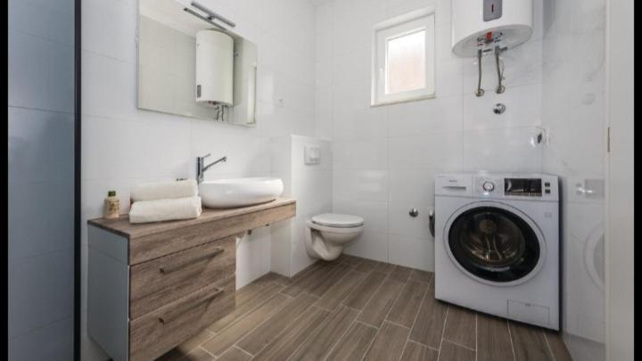 Olive Tree House With Jacuzzi, Wifi And 40m2 Pool