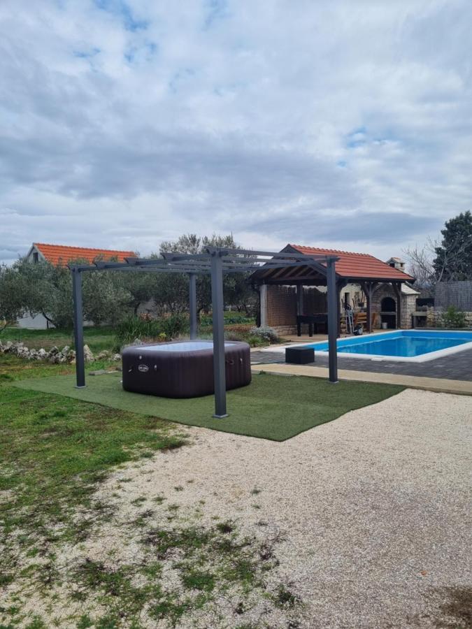 Olive Tree House With Jacuzzi, Wifi And 40m2 Pool Villa